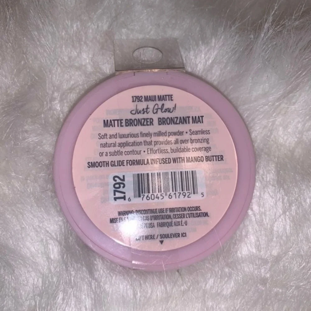 Hard candy matte bronzer